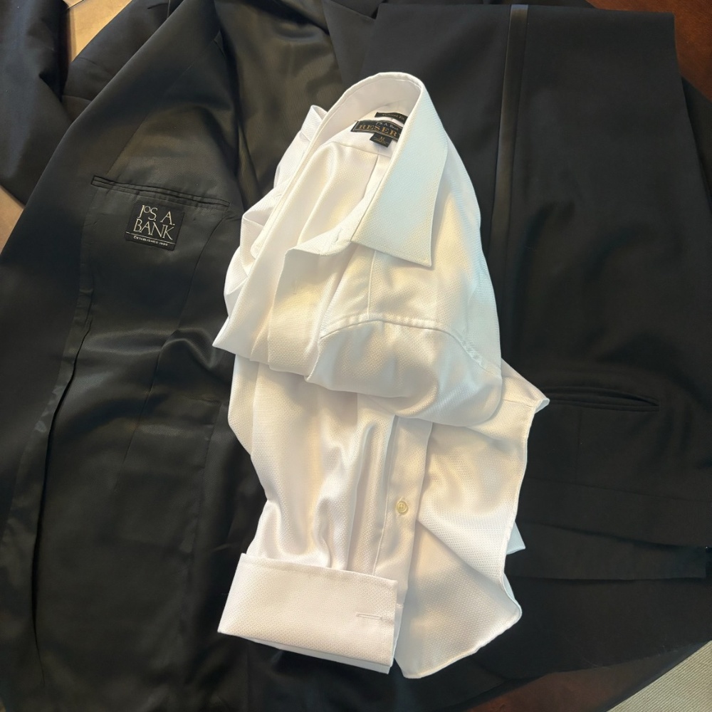 Joseph Banks Signature Tuxedo (Black)